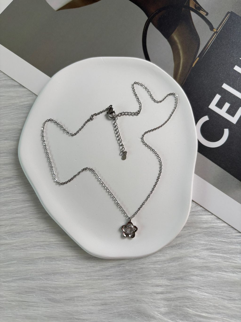flower necklace (925 silver & zirconia stone)