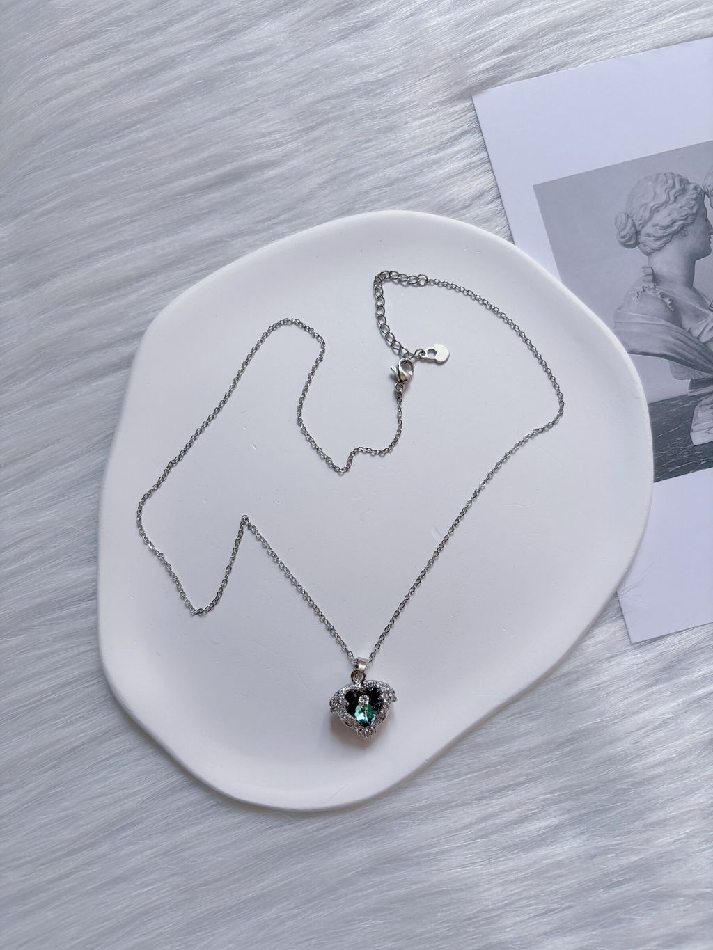 deeply yours necklace (swarovski crystal elements)