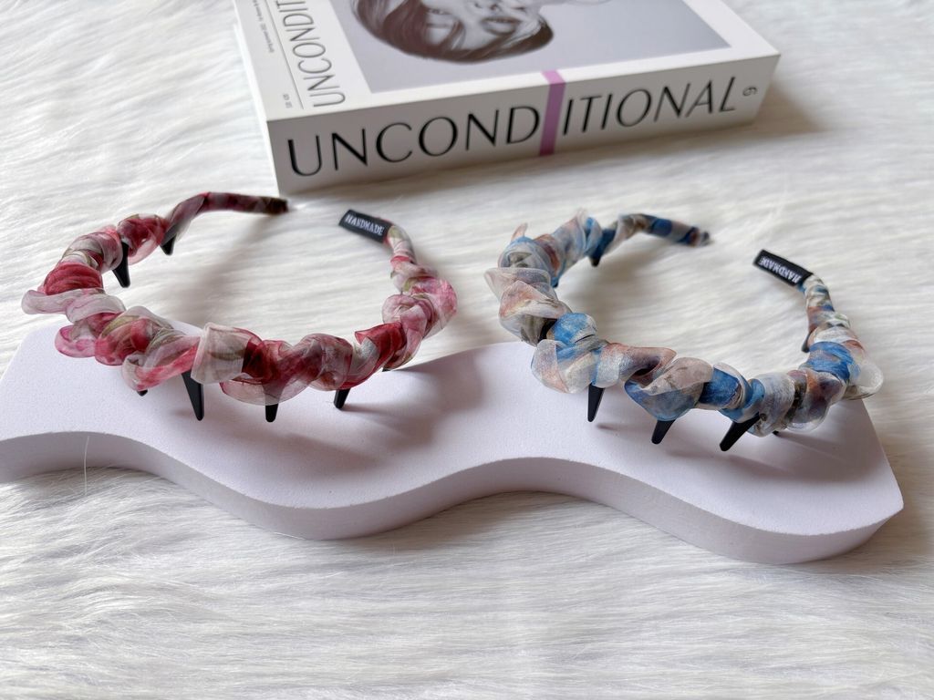 printed ruffle headband