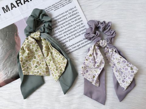 floral print flowy scrunchy