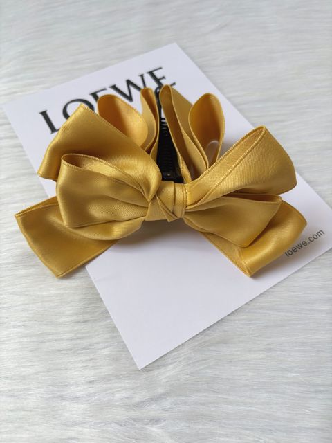 multi-layer ribbon banana clip