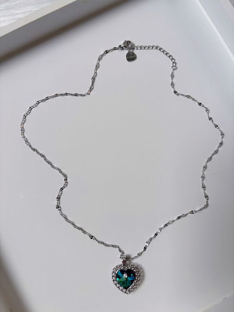 azure amour necklace (swarovski crystal elements)