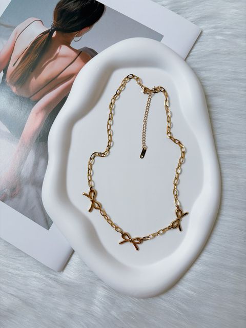 trio ribbon stainless steel necklace