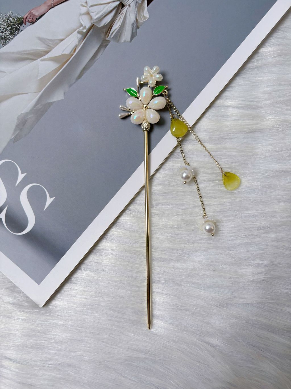 flower theme hair bun stick