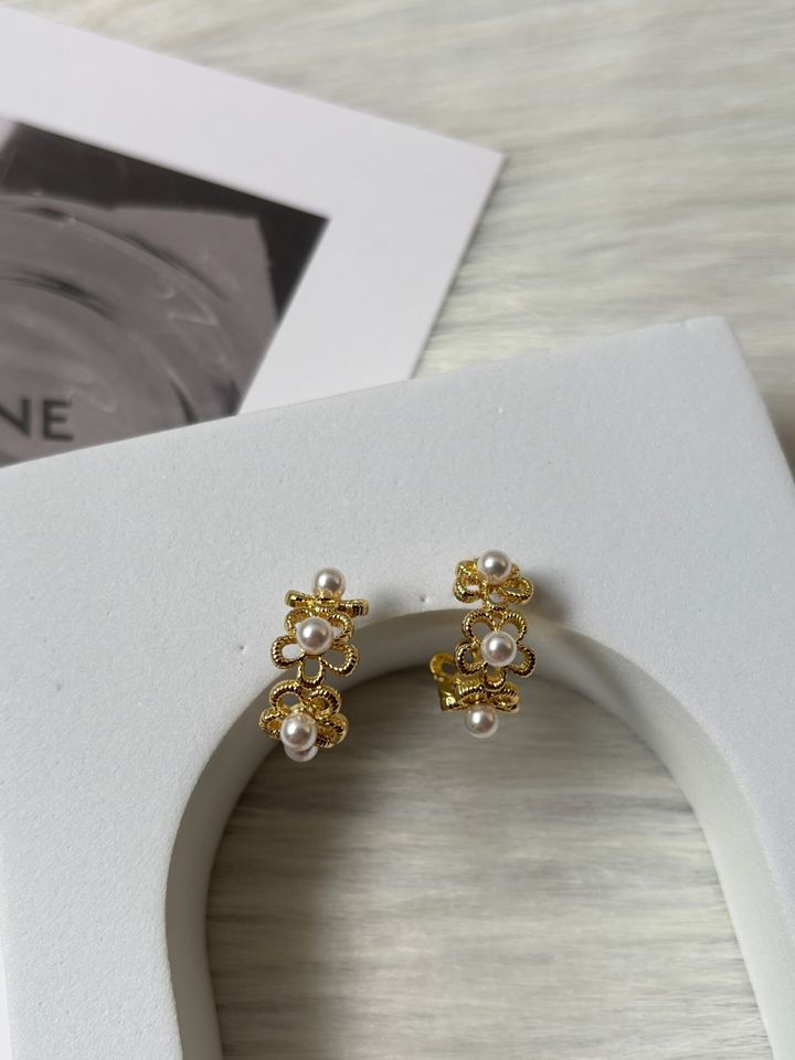 earrings 268