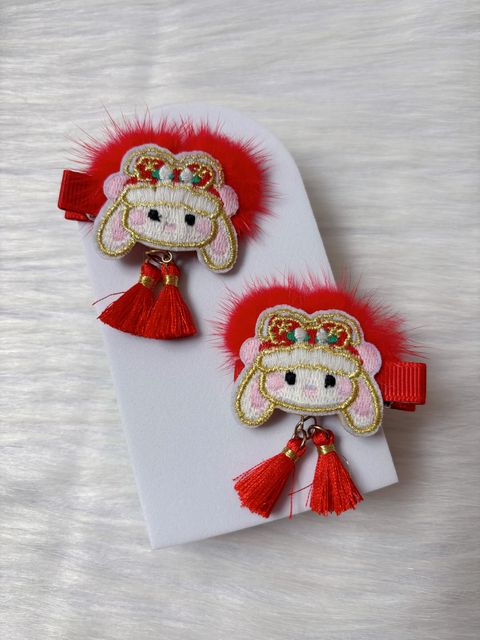 embroidery girl theme cny duck clip (1pair)
