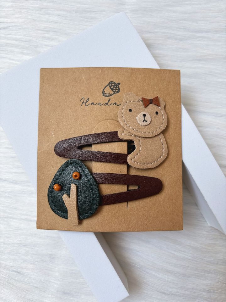 premium faux leather bear theme bb clip (2 in 1 set)