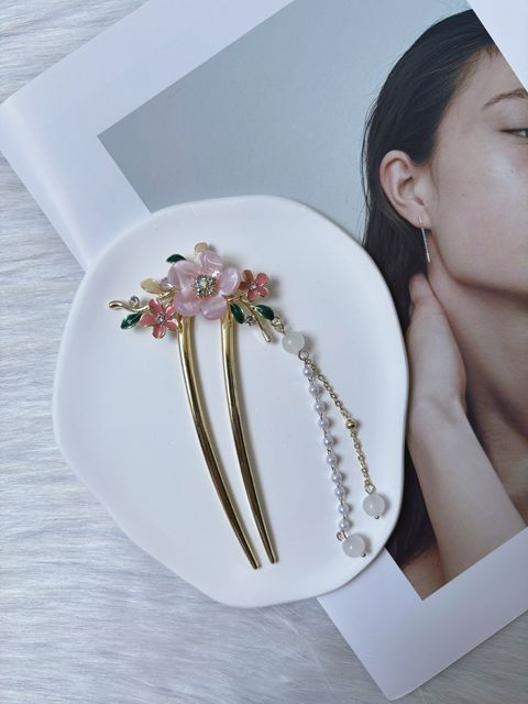 flower theme hair bun stick