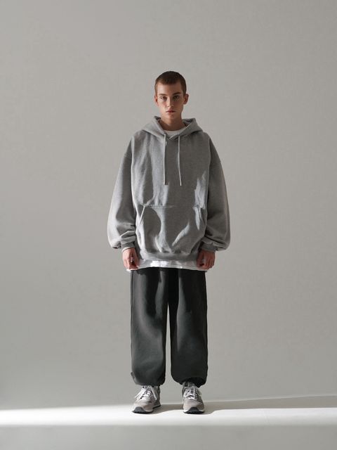 4441_model_gray_uk