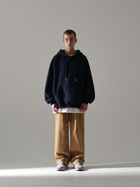 4441_model_navy_uk