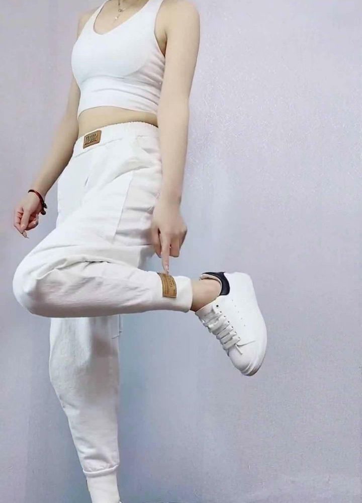 O1CN01B5IVI52HwWRtY3BX0_!!2210948609215-0-cib.jpg