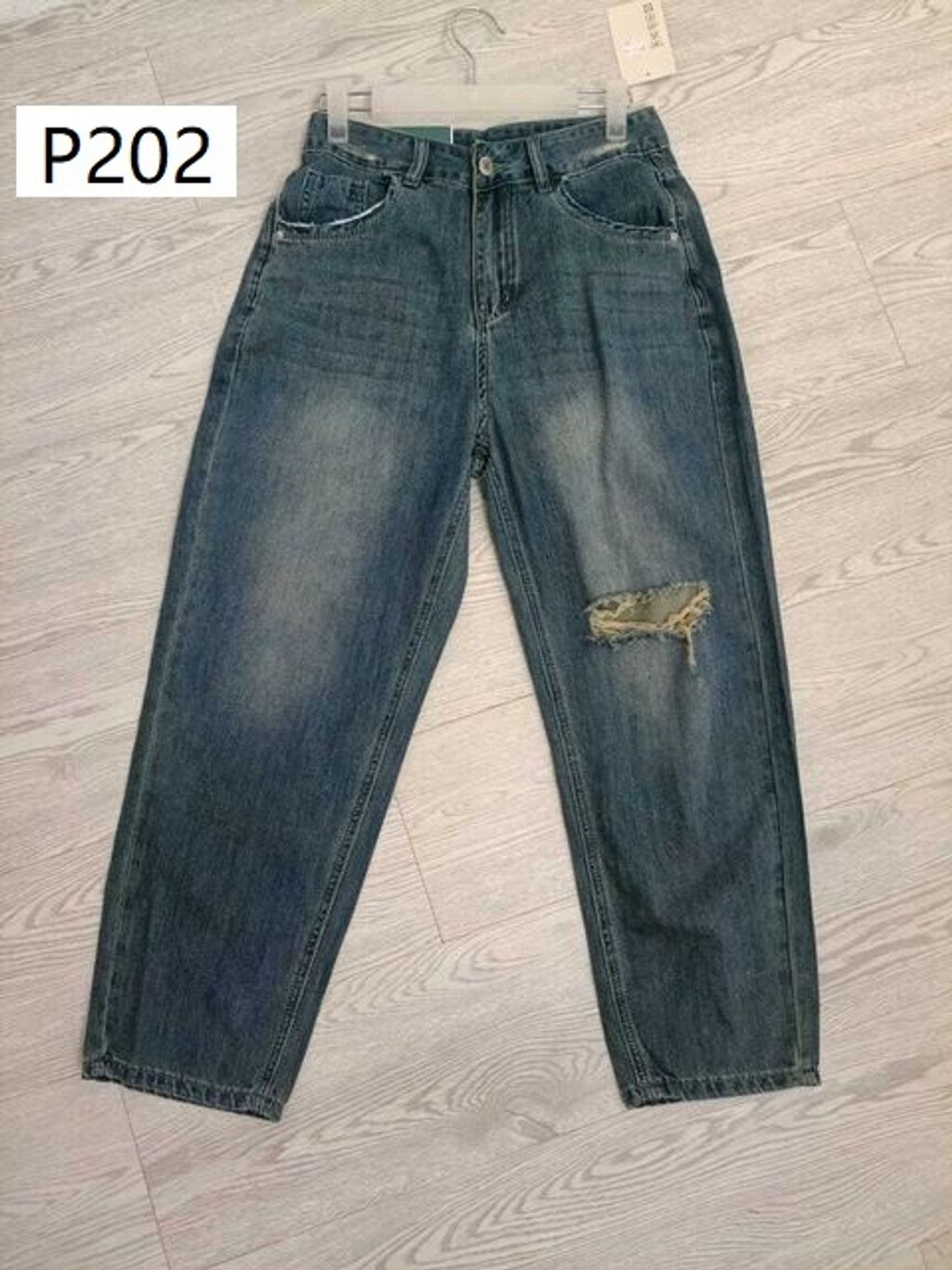 P202
