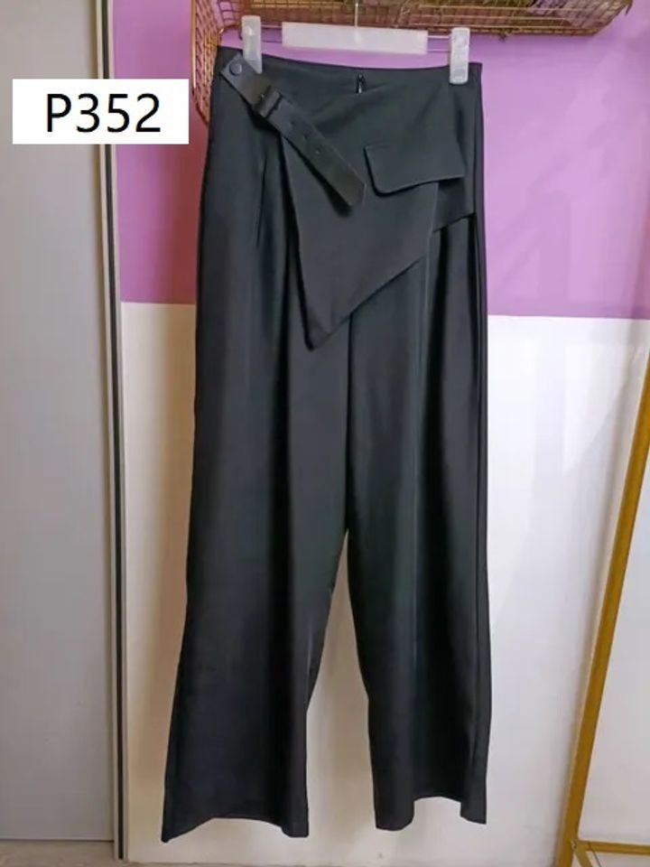 P352