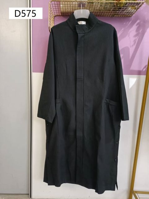 D575