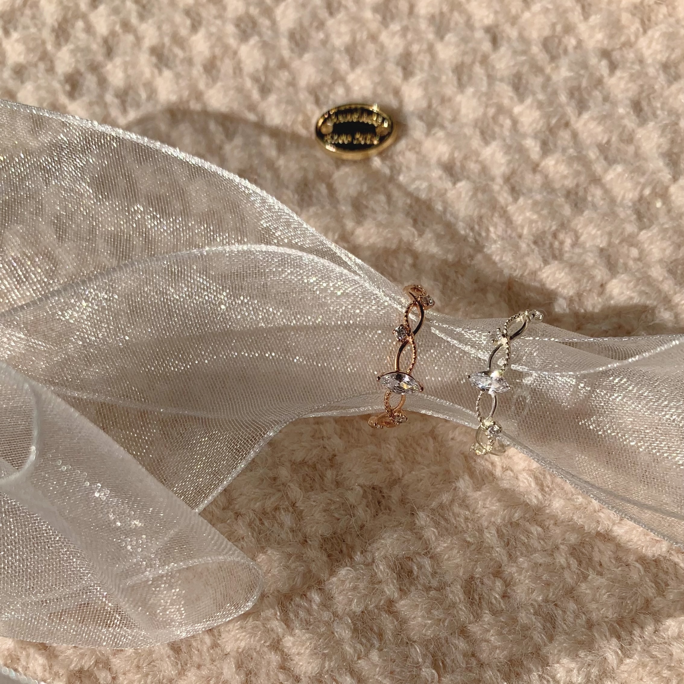 18FDBC78-B707-4A1F-AB92-8F281F8B5B48