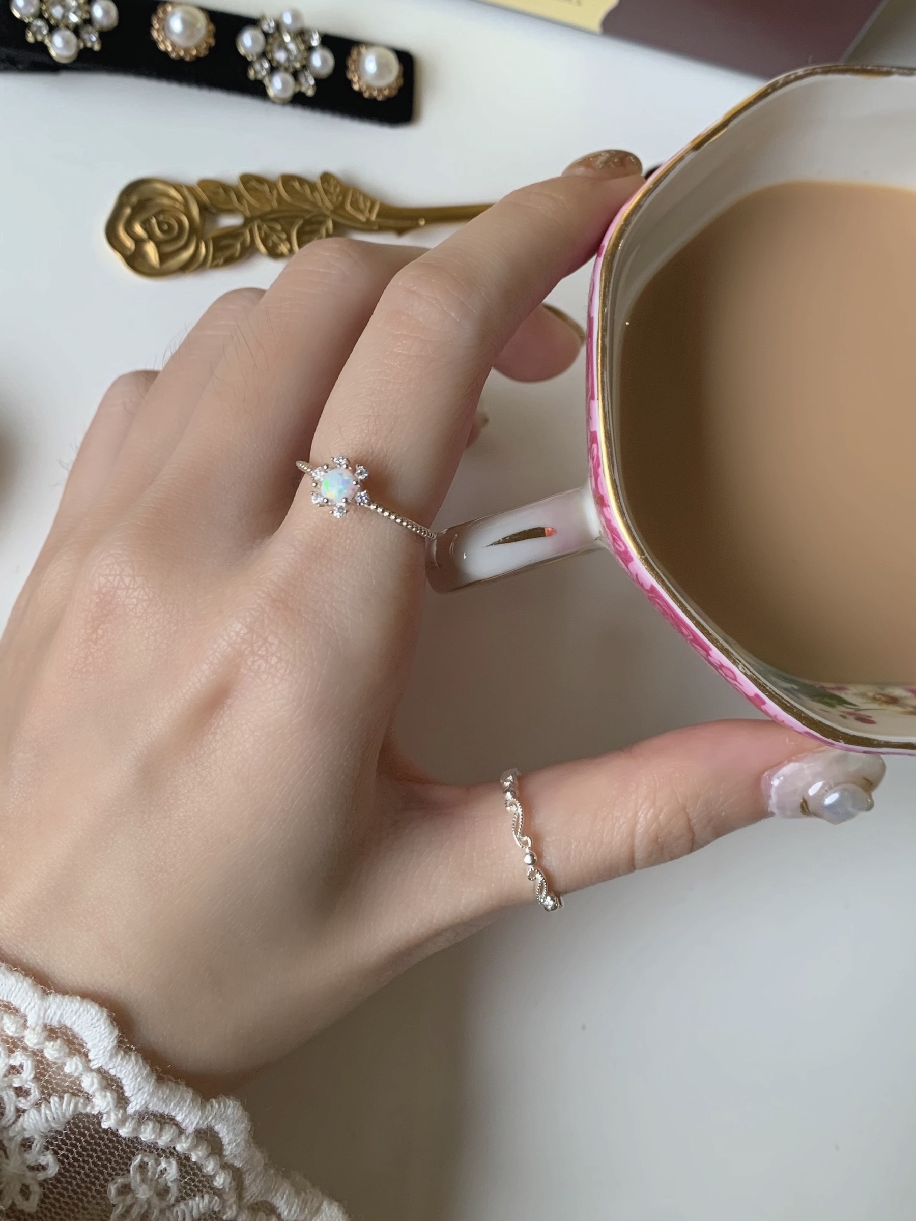 9010FB4A-2D6E-450B-A191-C008826F71DB