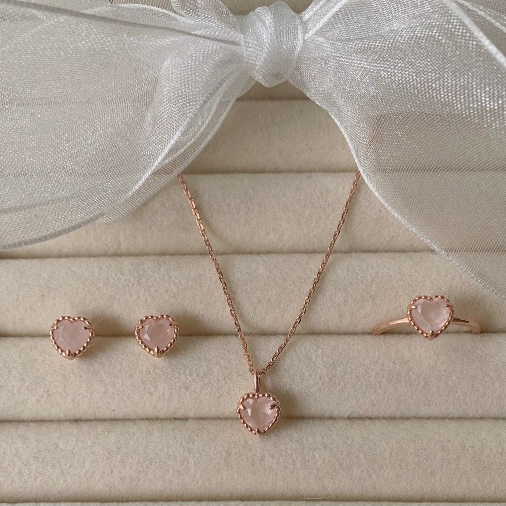 0BFD7B3C-54AE-4C59-BD0D-3F9840D9B98D