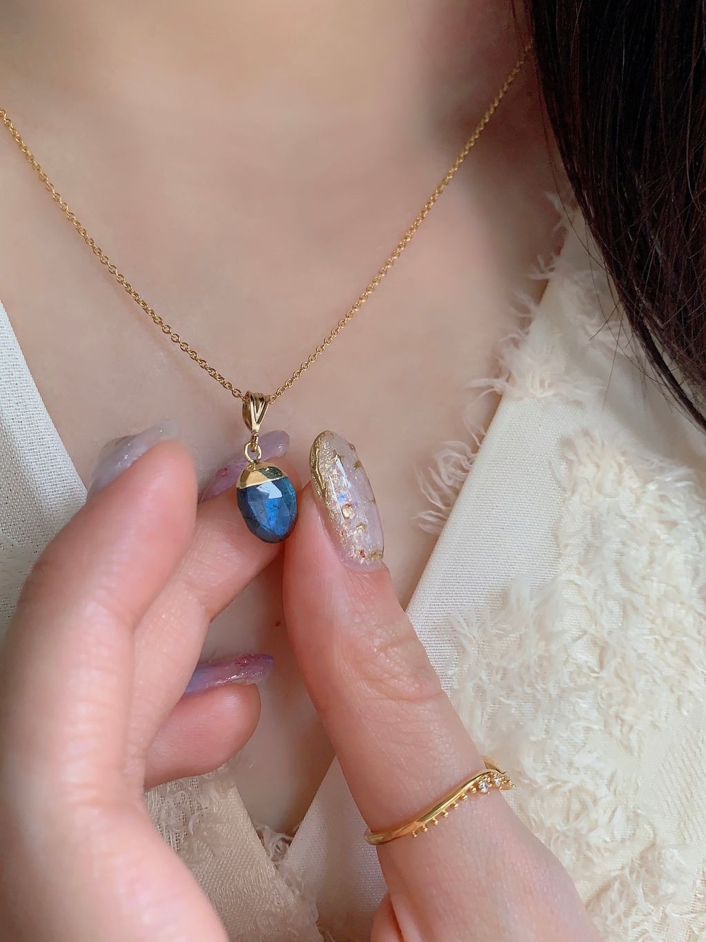 E6CEB9A5-F92E-4963-8D9F-2E8BB14522B4