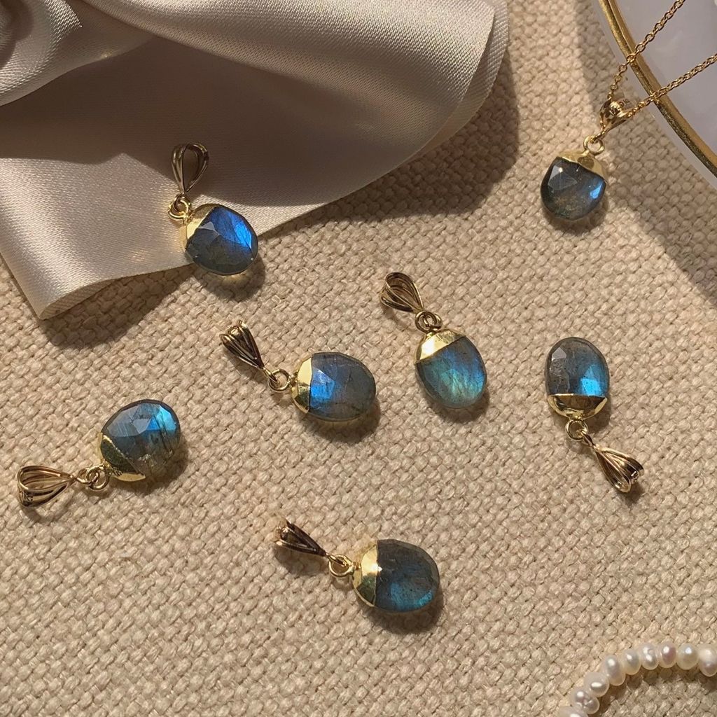 9FFA3084-8643-4C20-840E-AFF984590A40