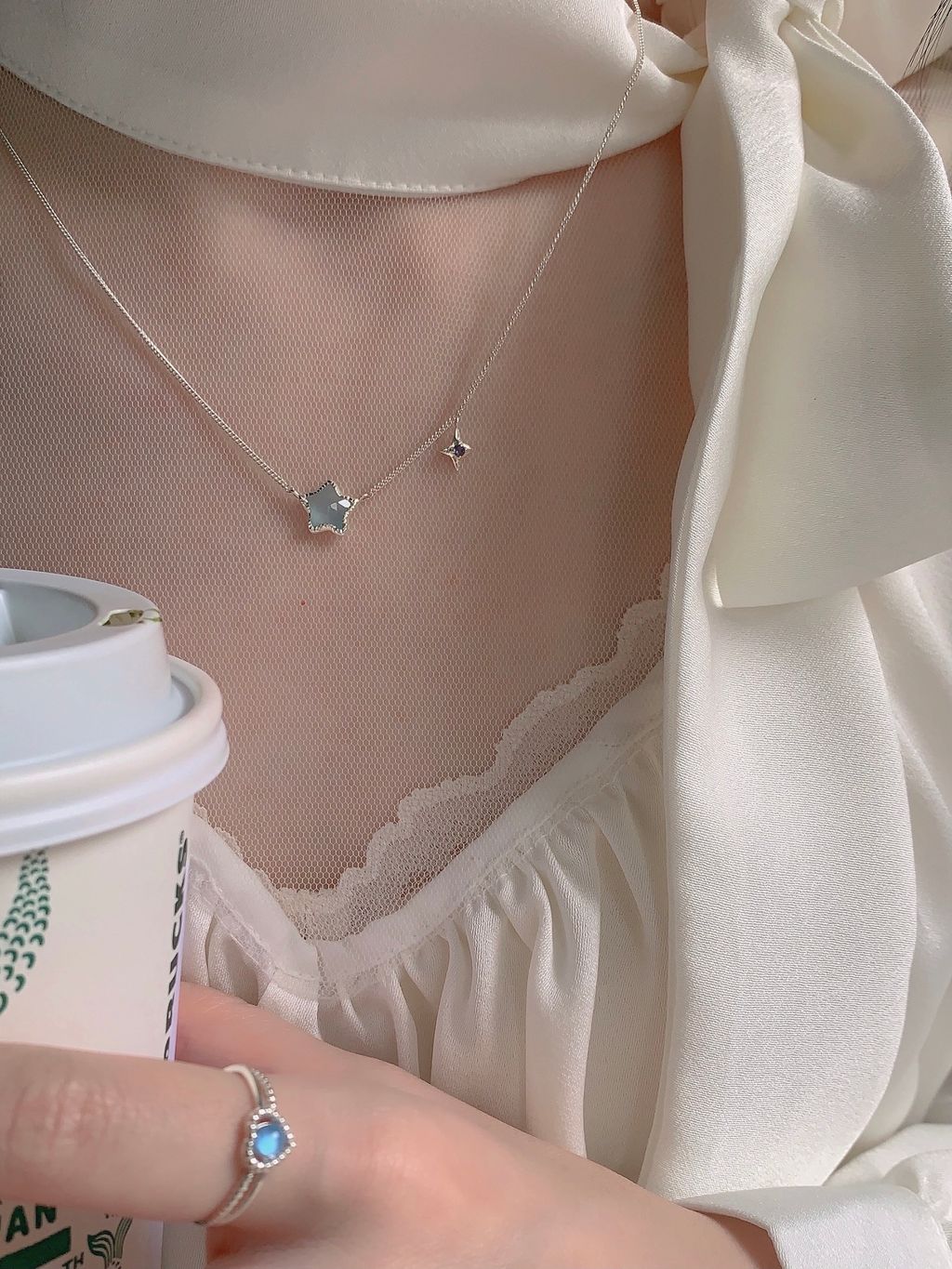 4F5C4FBF-7D94-4EE7-BEC3-3F3AB66D0FD3