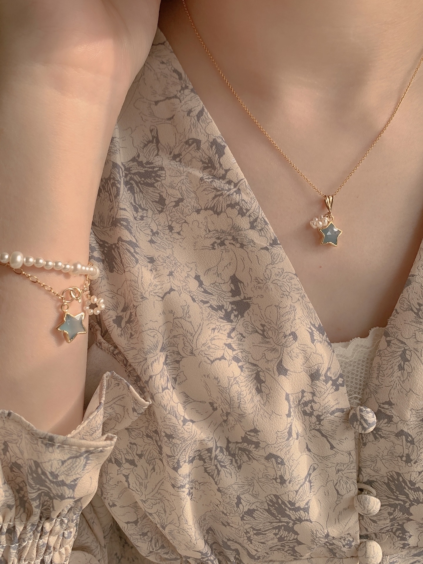 976B76C9-10CB-42C2-9FCD-E1D03B7E2FCC