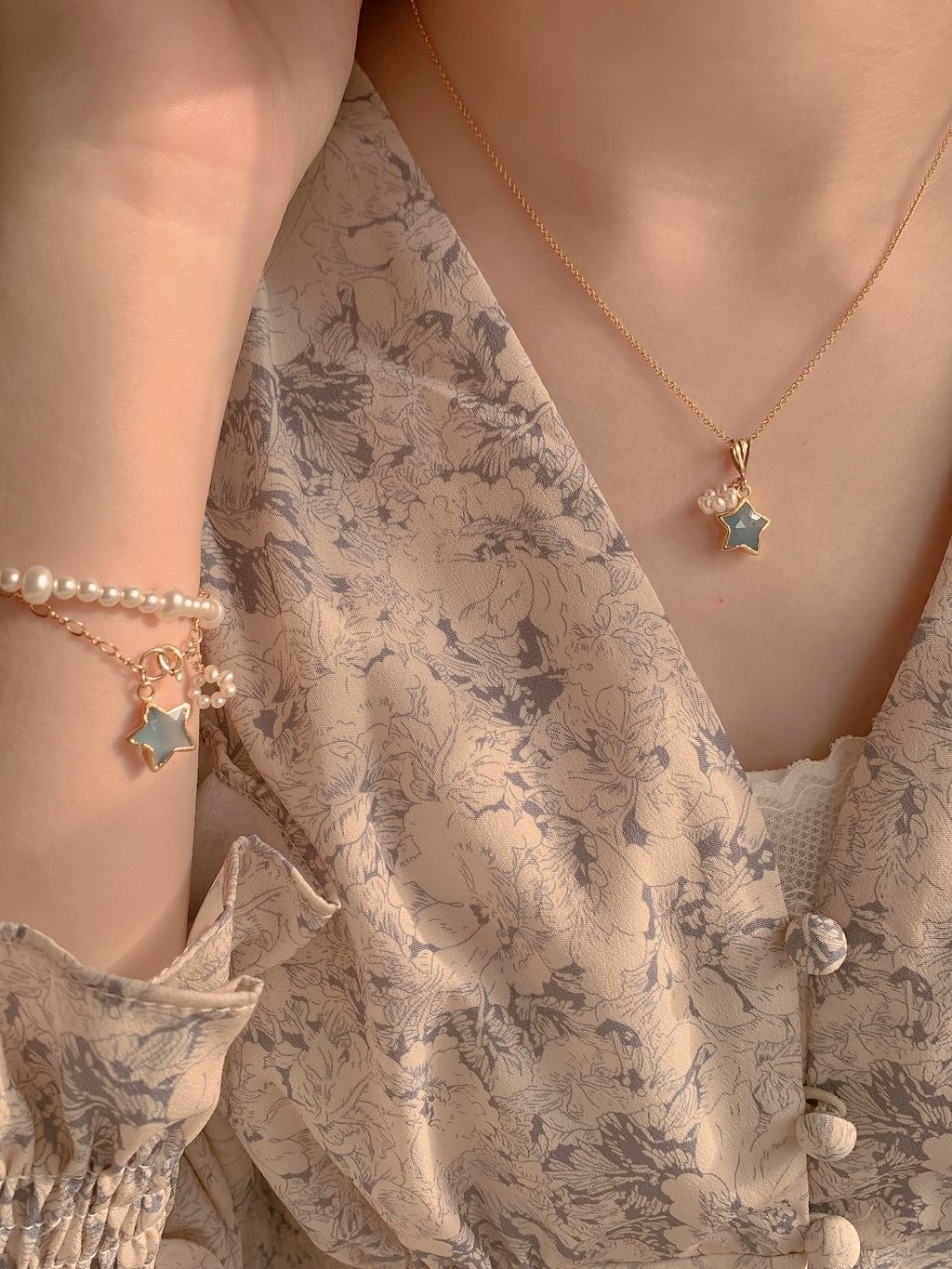 976B76C9-10CB-42C2-9FCD-E1D03B7E2FCC