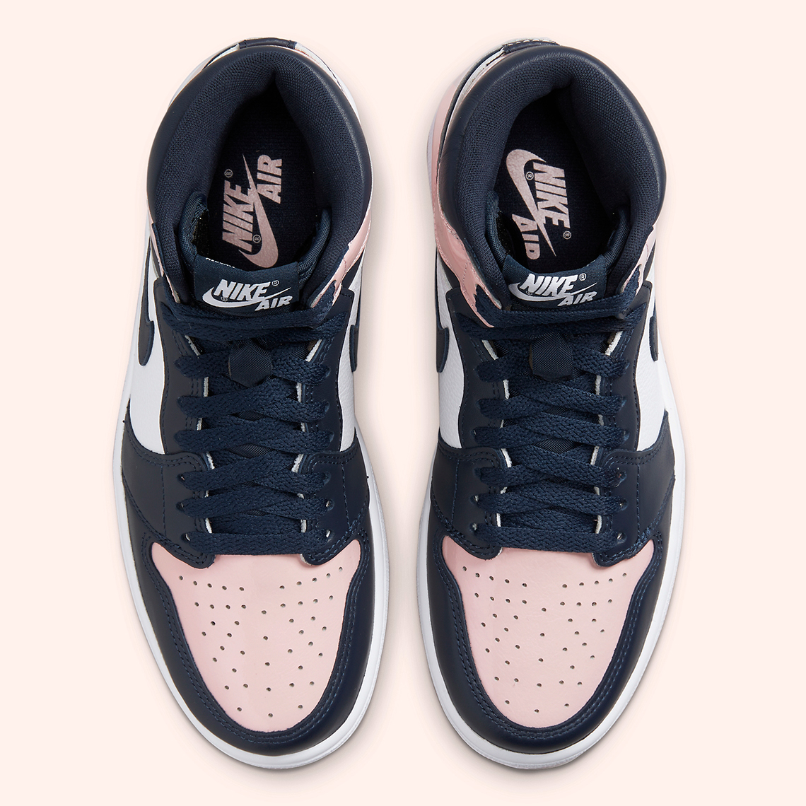 Air-Jordan-1-Bubble-Gum-DD9335-641-Photos-4.jpg Air-Jordan-1-Bubble-Gum-DD9335-641-Photos-4.jpg