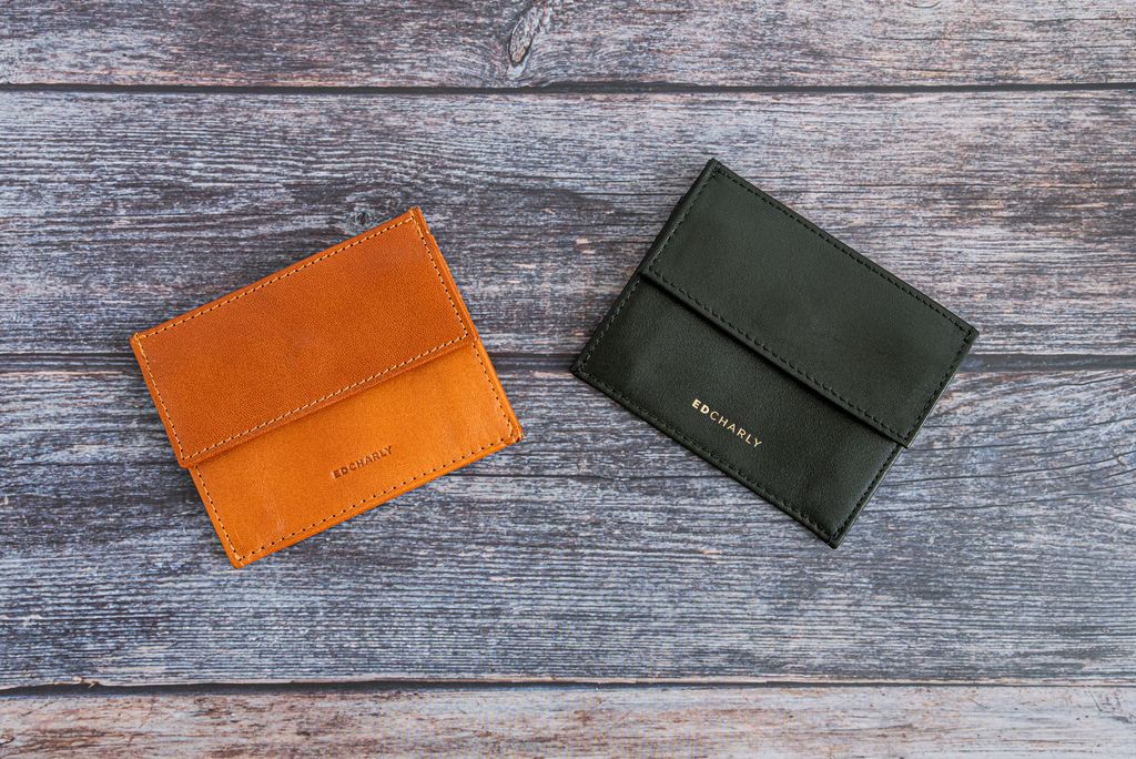 vegetable tanned leather wallet.jpg