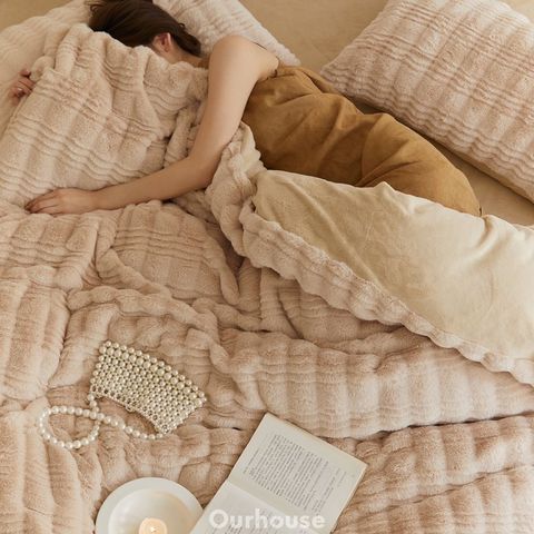 C82AA1F3-9123-4AA7-AAB4-E0FDAF4902D0