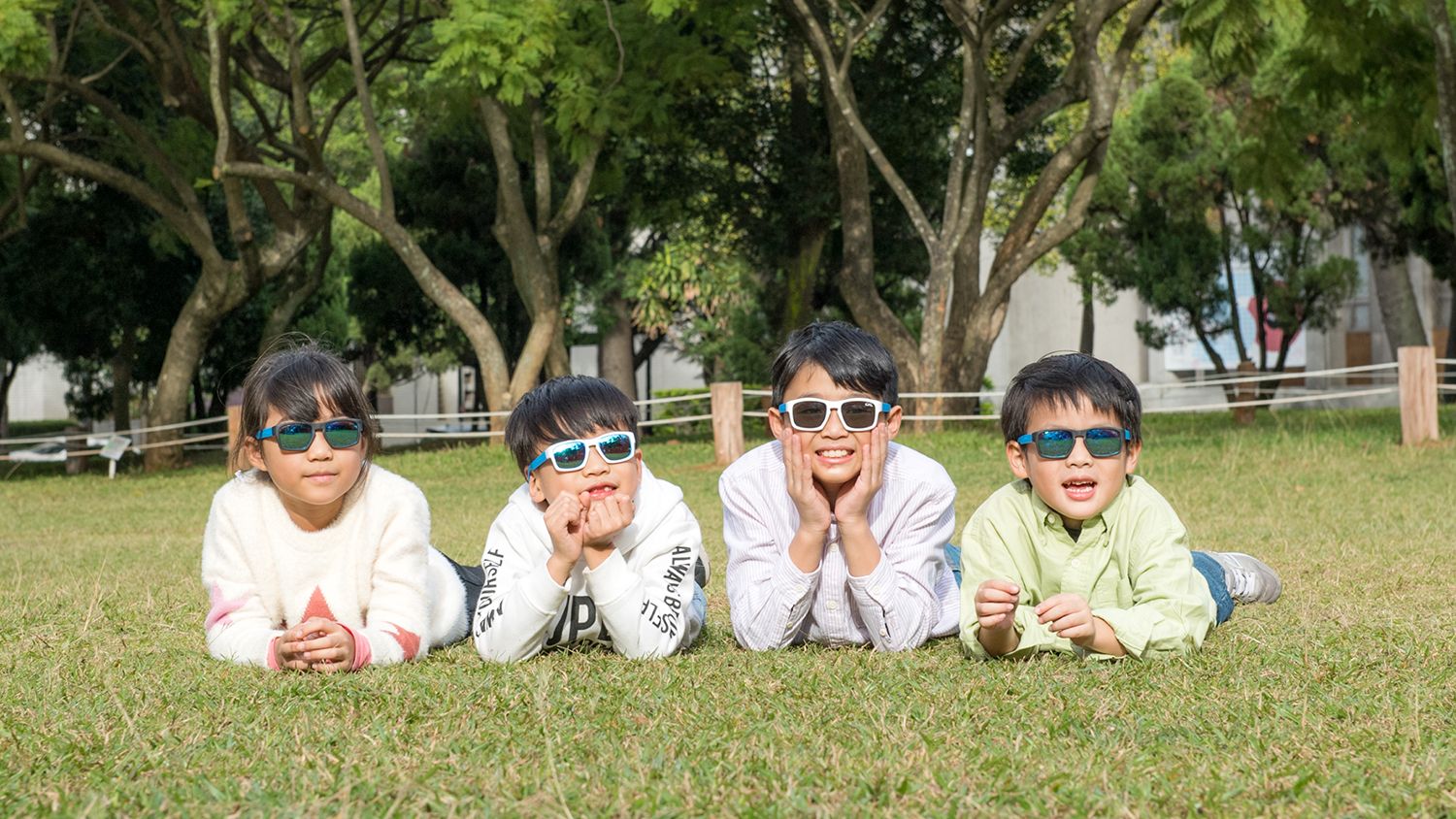 Loveye 兒童太陽眼鏡／抗藍光眼鏡 | 偏光太陽眼鏡
