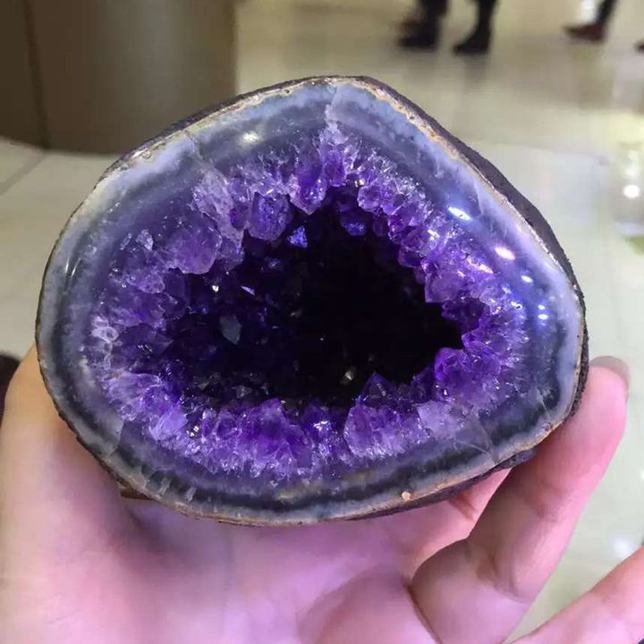 天然紫水晶洞  智慧與能量守護 智慧之石