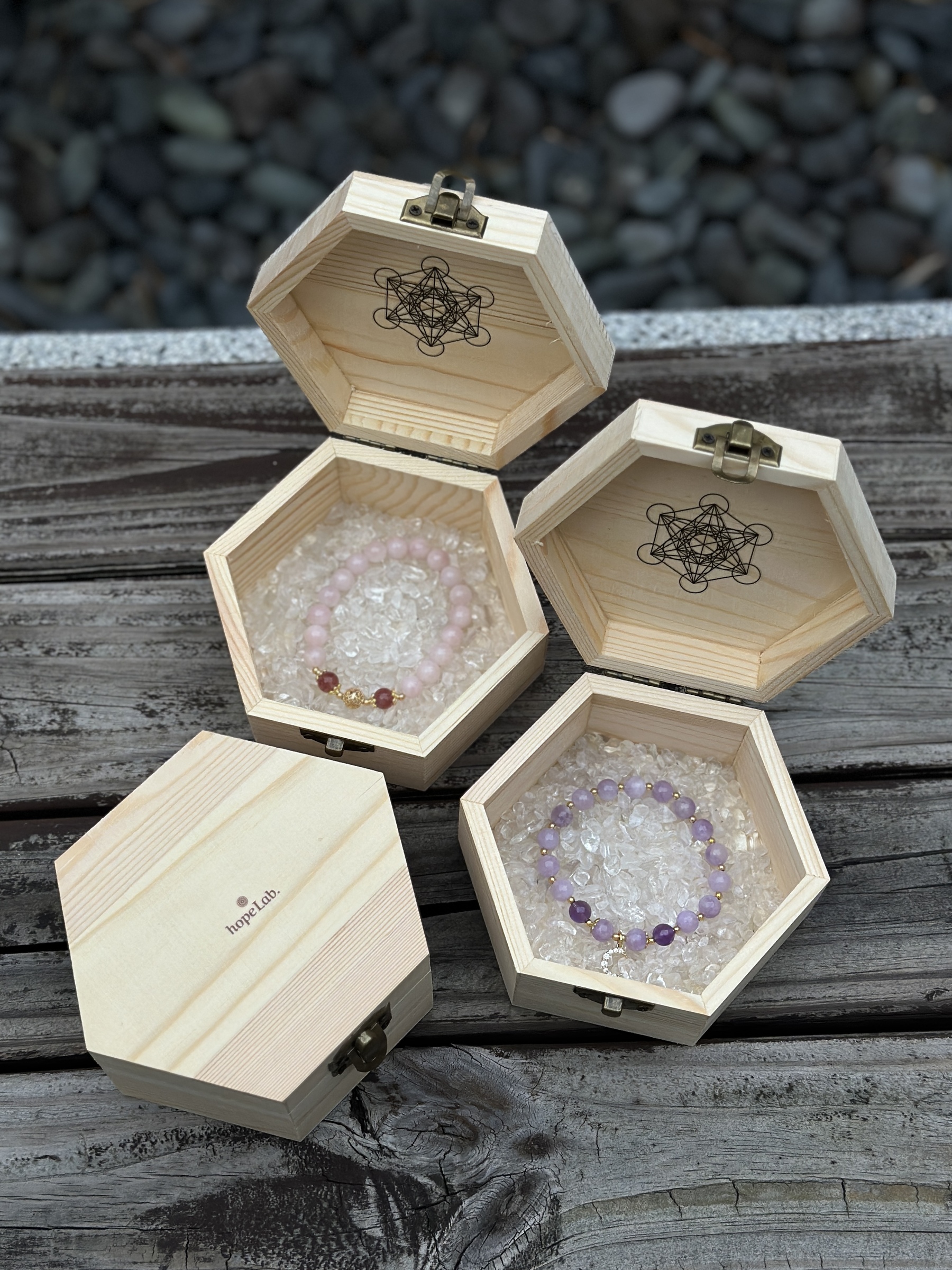 麥達昶水晶消磁六角木盒贈100g白水晶碎石– hope Lab. 希望研究室