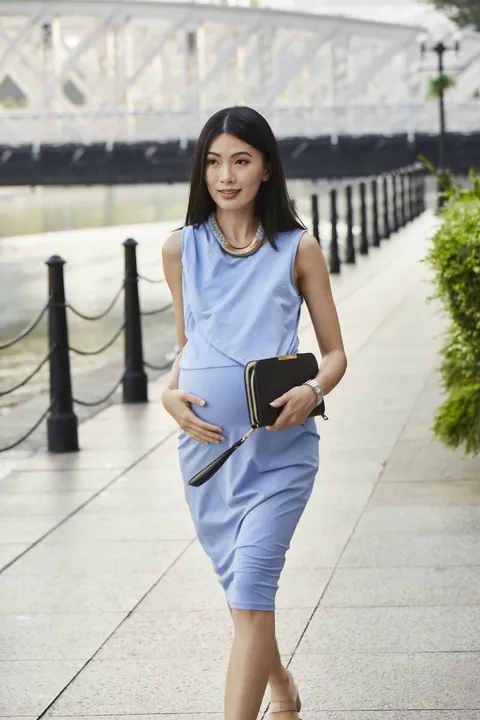 Image 53: Penelope Sleeveless Pencil dress (Lilac) outdoor.jpg