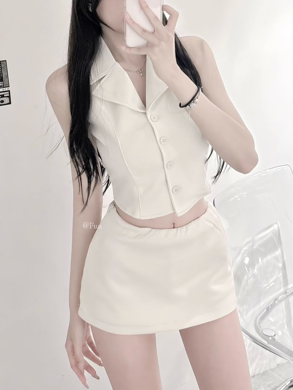 S__935878808_0
