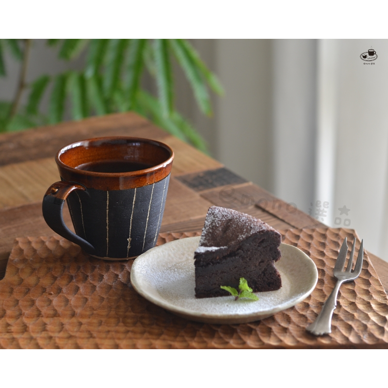 丸十薩摩　壺 日本代購THERMOS 膳魔師TTE-700 不銹鋼泡茶壺真空斷熱保溫保冰單手拿取