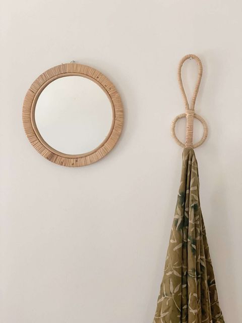 ceremonia-rattan-round-mirror-rattan-hook.jpg