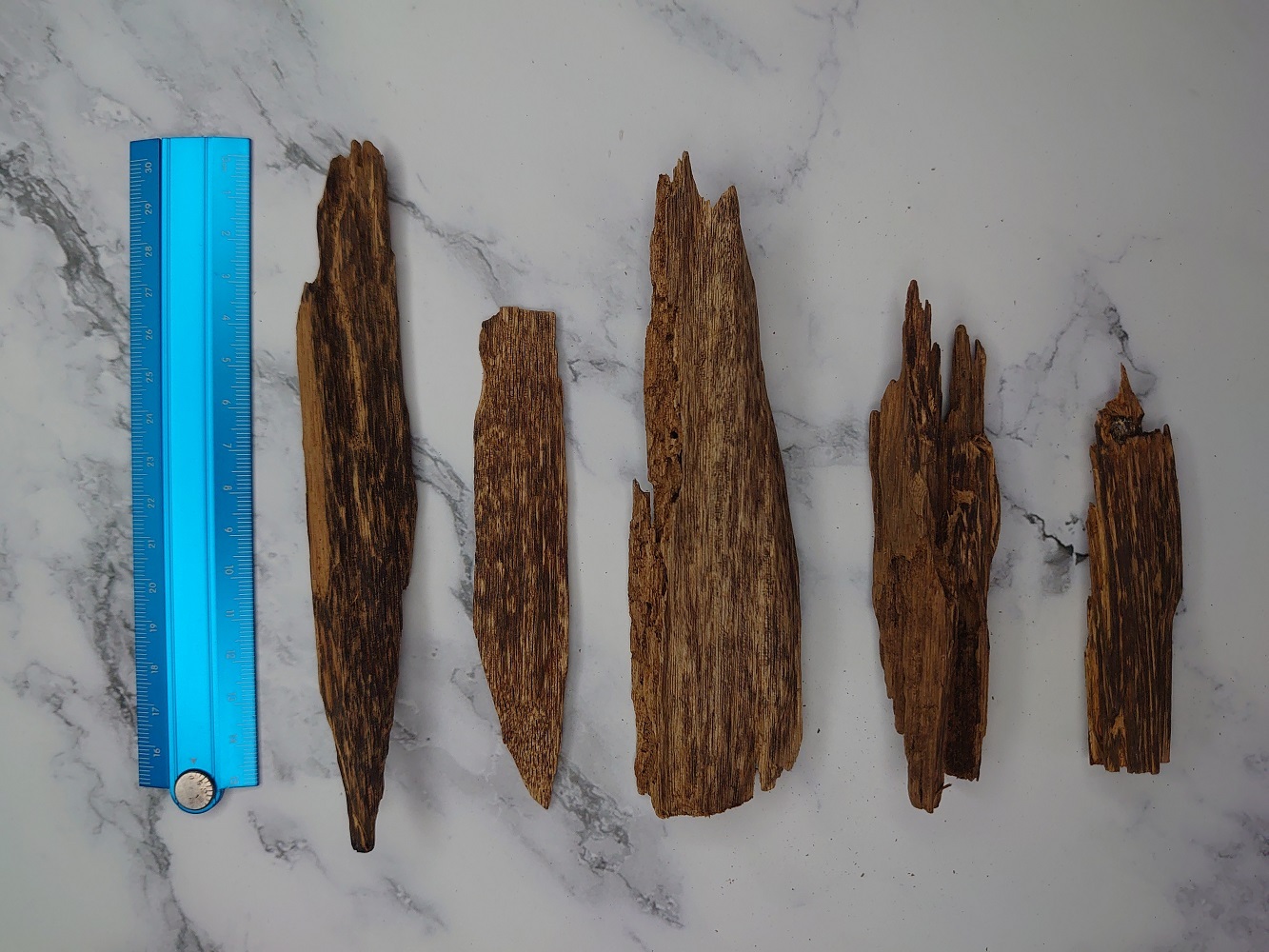 銘「柴舟」　伽羅　聞香　香木　沈香　香道　奇南　伽南　沉香 天然 沈香〉 聞香 香木 沈香 香道 奇南 伽南 沉香 - メルカリ