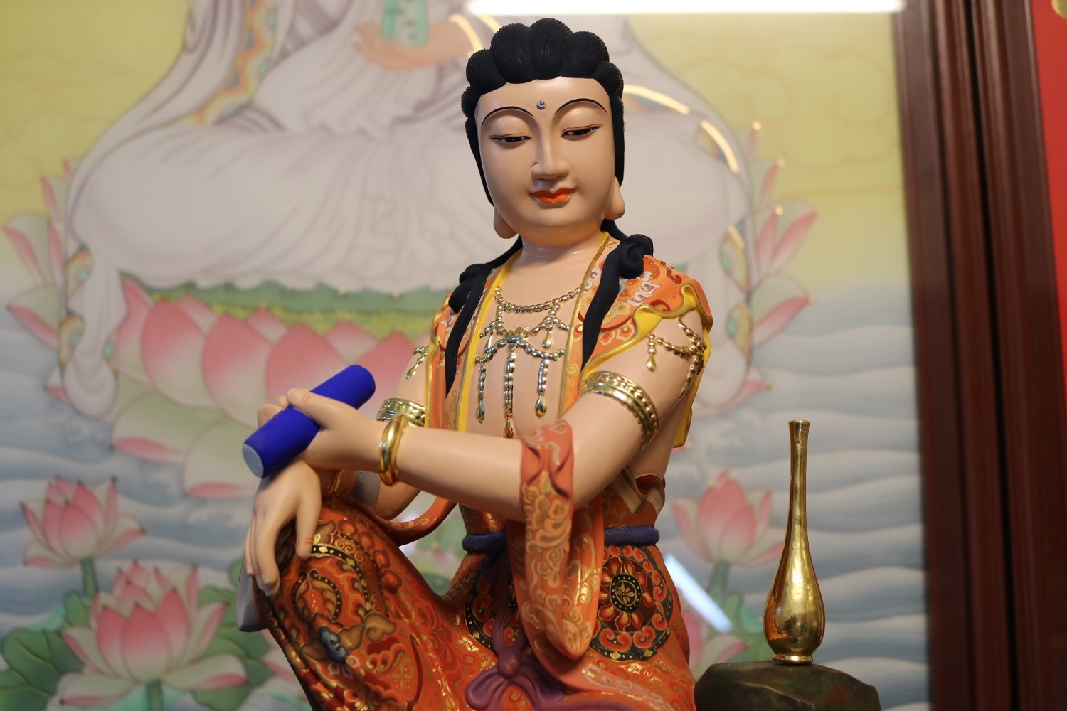 觀世音菩薩｜香樟｜如意自在｜極彩安金｜訂製神尊– 旺旺來宗教百貨