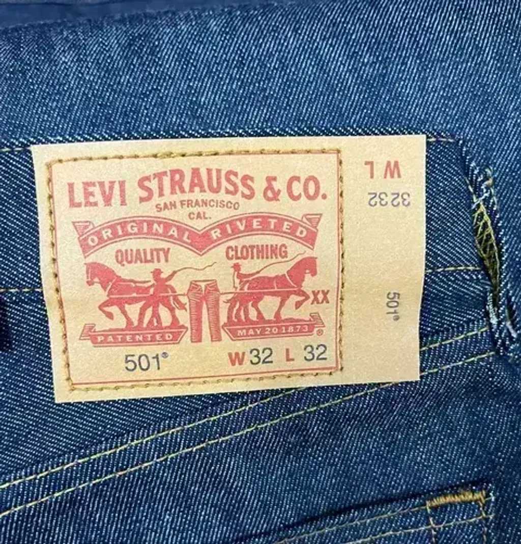 68896049