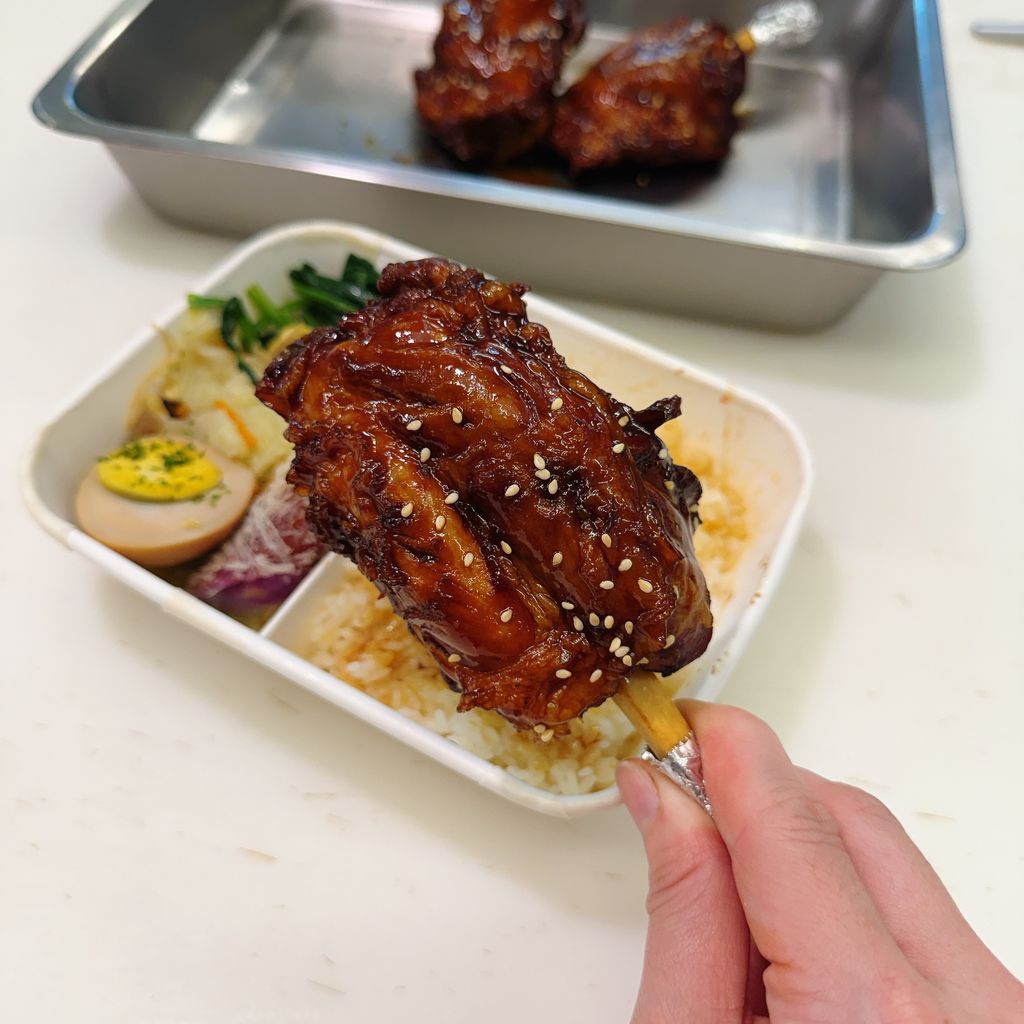 line_oa_chat_260517_183039_group_2