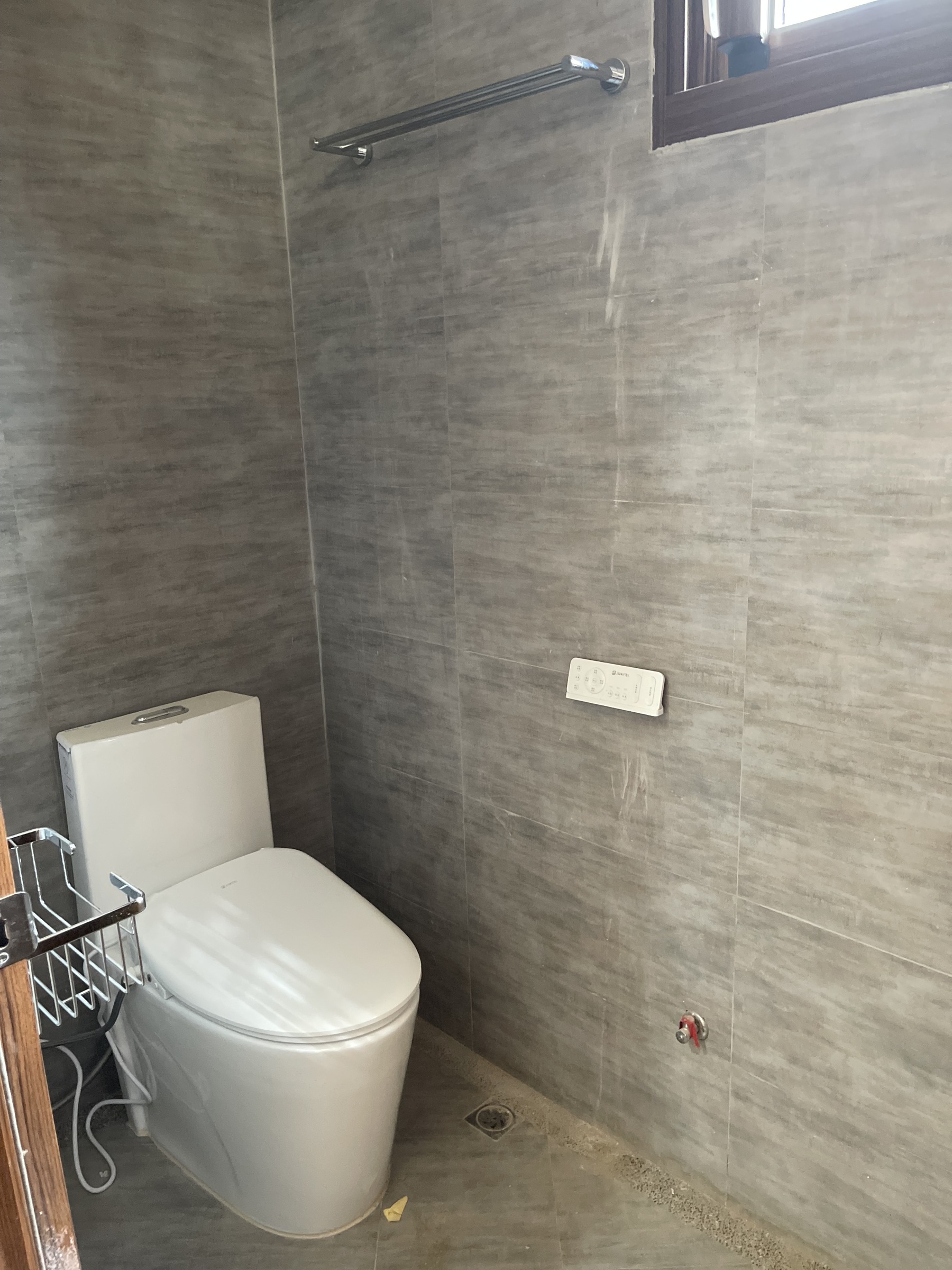 2A46FC70-4089-48FF-89FC-508B3F2C6B85