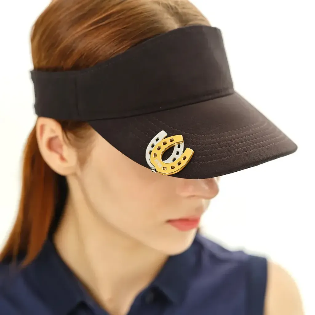 selfiegolfselfietotemgolfballmarkersgolfacademycollege_900x