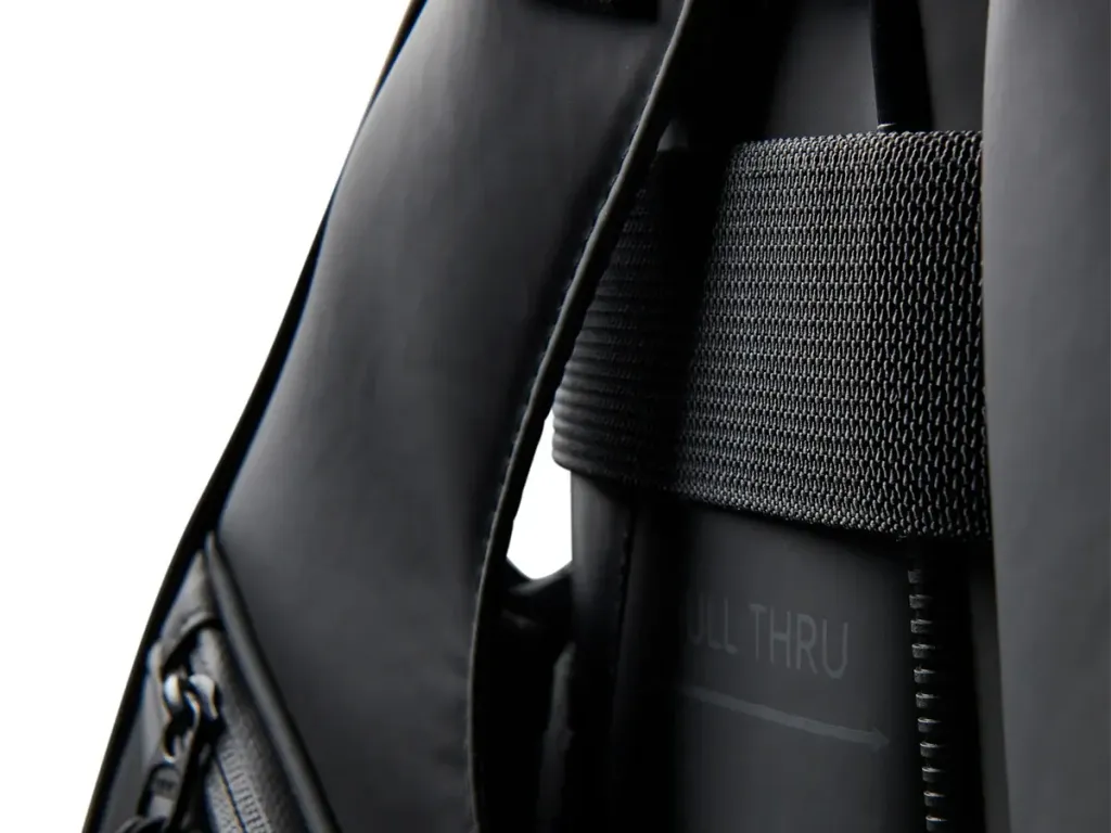 GT-katana-detail-strap_pull_through