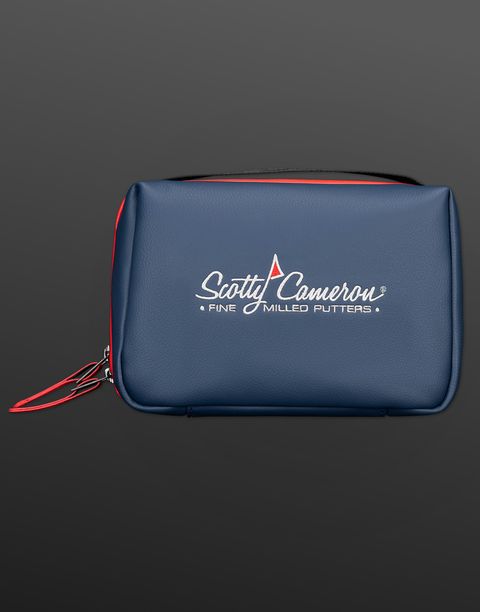 f2562257-d243-48e0-9850-4c0262f600a82025-dopp-kit-sc-pinflag-navy-main1