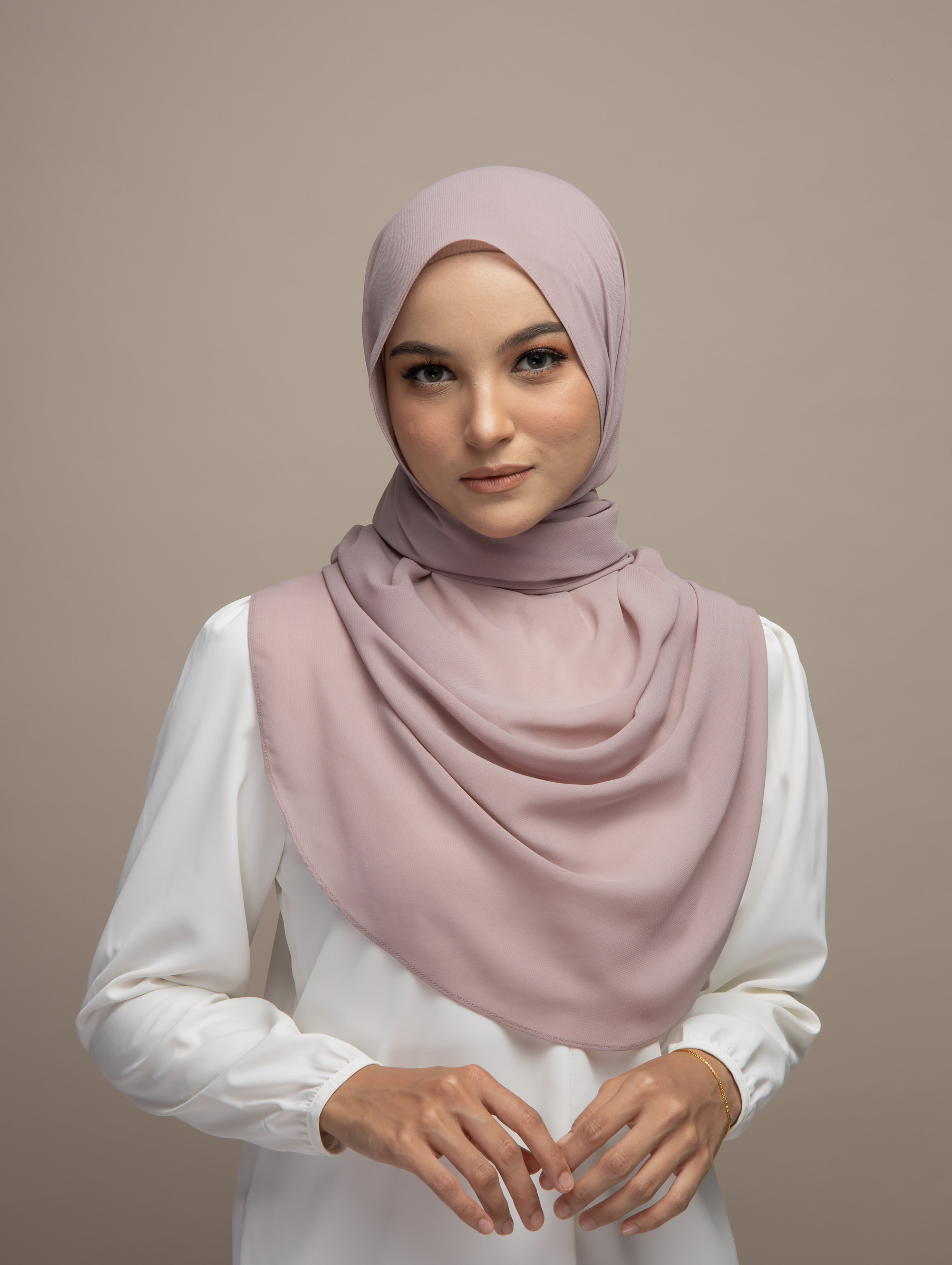 kyra shahrol studio shoot 11.3.2022-141807.jpg
