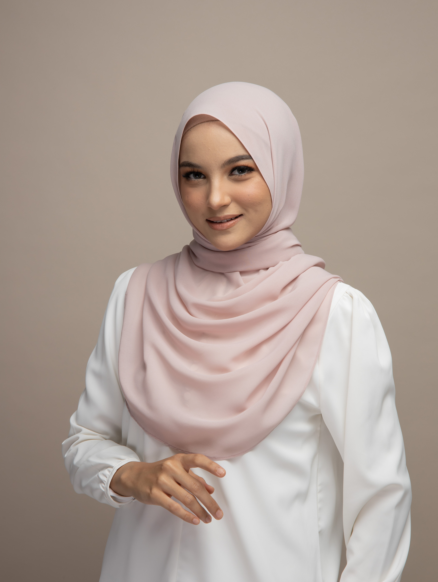 kyra shahrol studio shoot 11.3.2022-141832.jpg