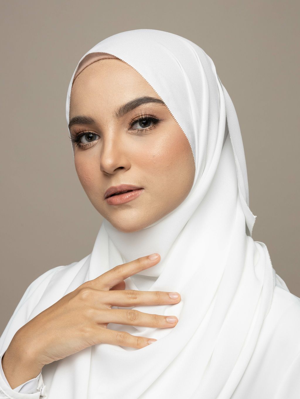kyrashahrol studio shoot 17.3.2022-146596.jpg