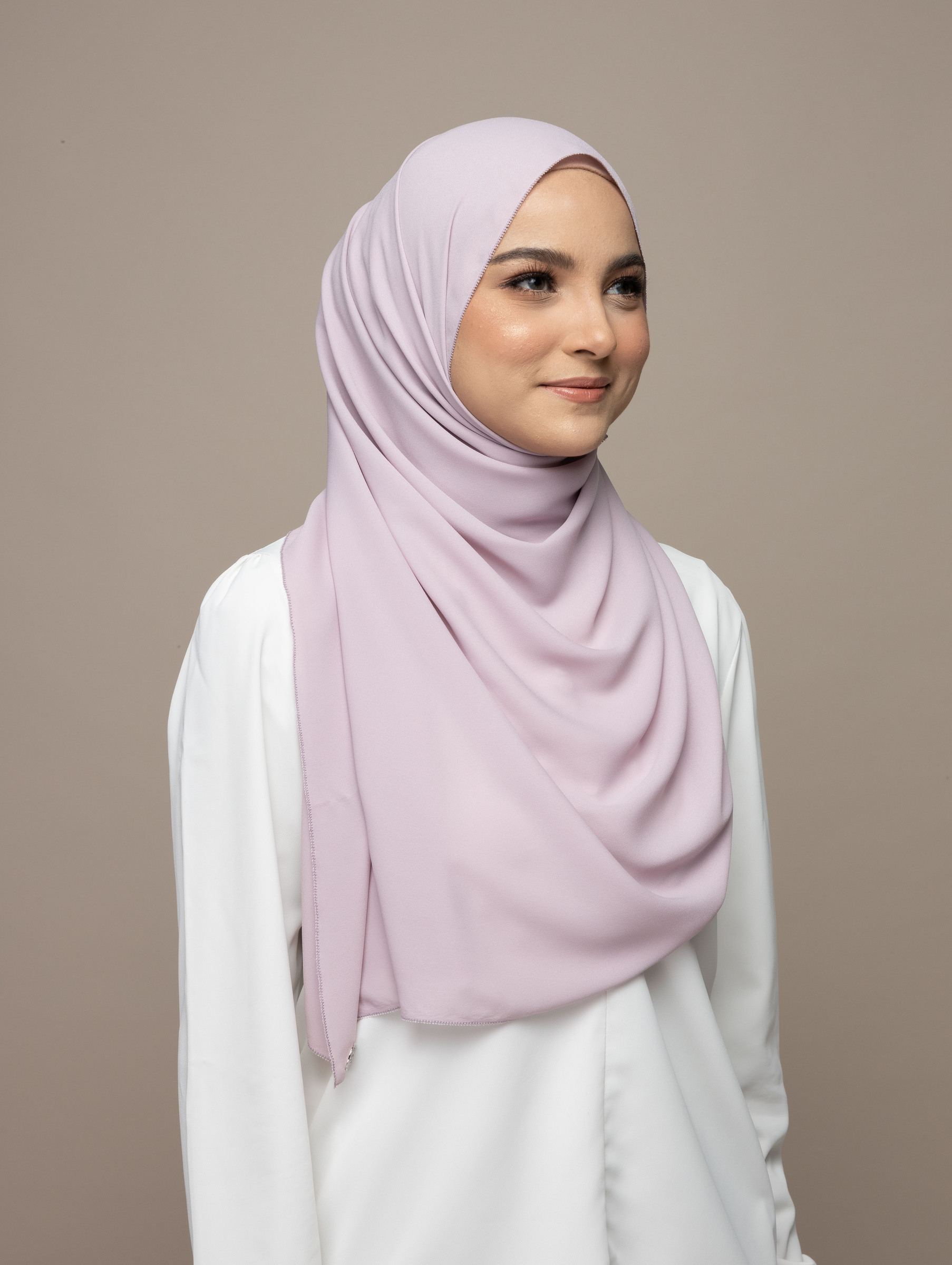 kyrashahrol studio shoot 17.3.2022-146654.jpg