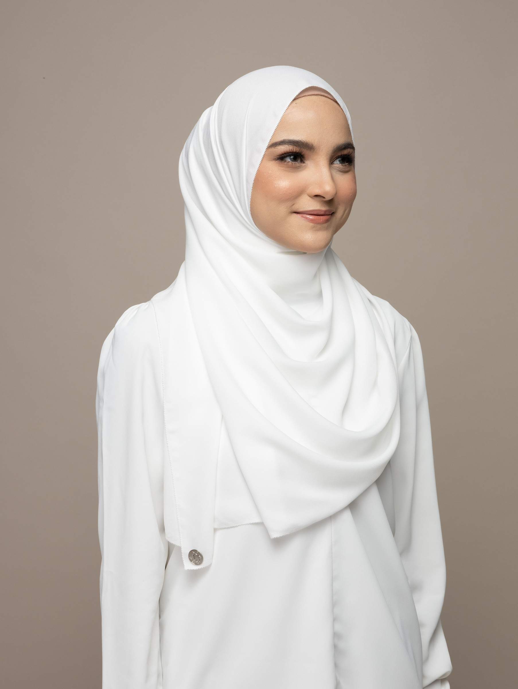 kyrashahrol studio shoot 17.3.2022-146588.jpg