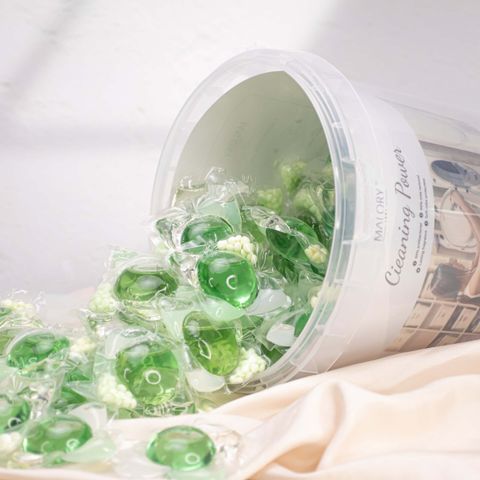 63ebfce3-7e13-4db7-ad37-ba68645064c0